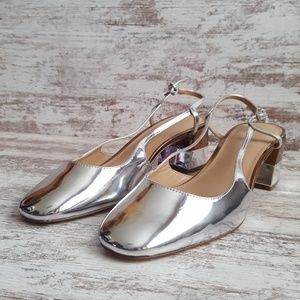 Like New Mirrored Silver & Bronze Low Heel